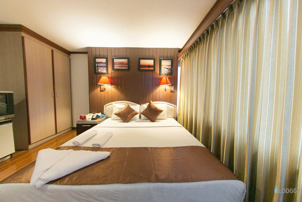 Backpackerz @ Orchid Bed and Breakfast Γιανγκόν Εξωτερικό φωτογραφία
