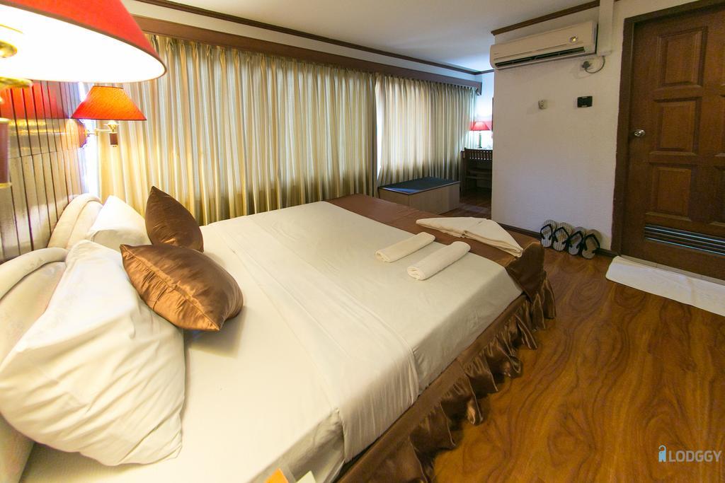 Backpackerz @ Orchid Bed and Breakfast Γιανγκόν Εξωτερικό φωτογραφία