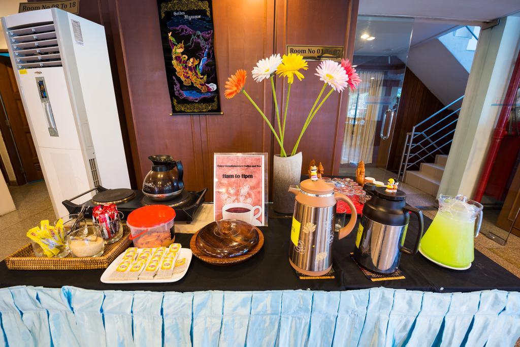 Backpackerz @ Orchid Bed and Breakfast Γιανγκόν Εξωτερικό φωτογραφία